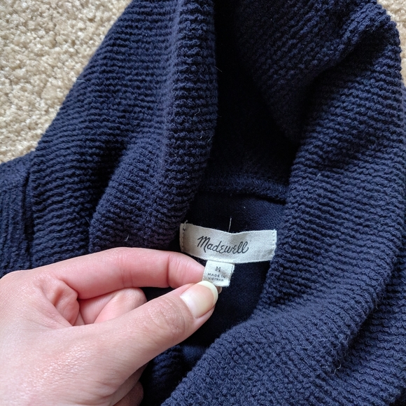 Navy turtleneck sweater with bow tie sleeves - Picture 2 of 5